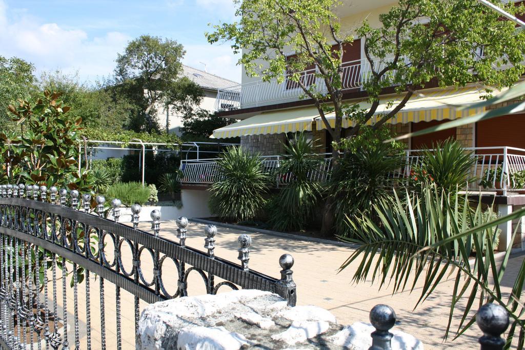 Villa Petra Selce Luaran gambar